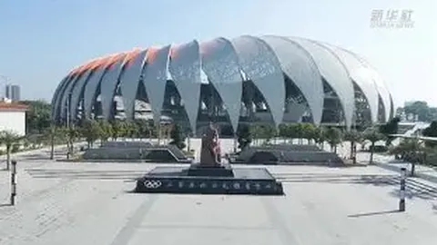 郑钦文与萨巴伦卡交锋战绩不佳，6战全败，其中5次遭遇惨败